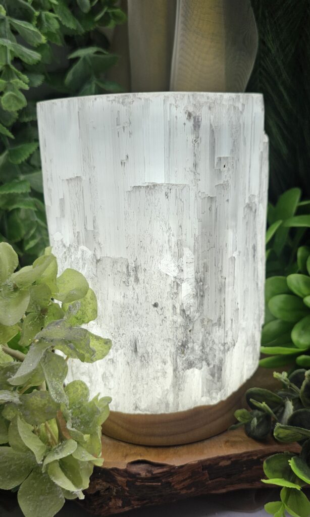 26116b seleniet lamp met led basis Stones of nature