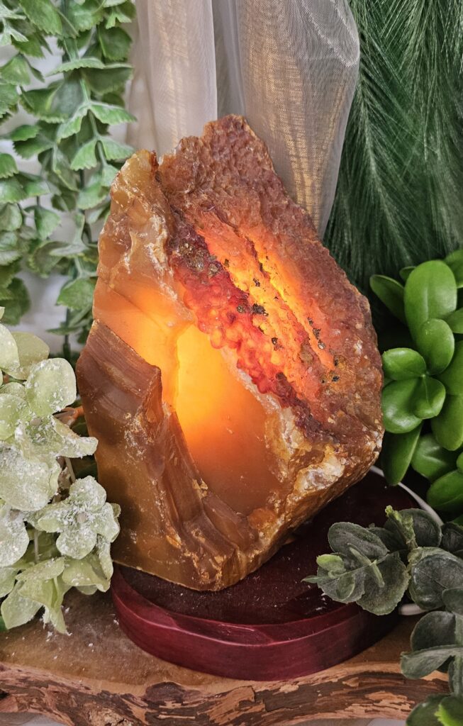 26117c rode agaat lamp op voet Stones of nature