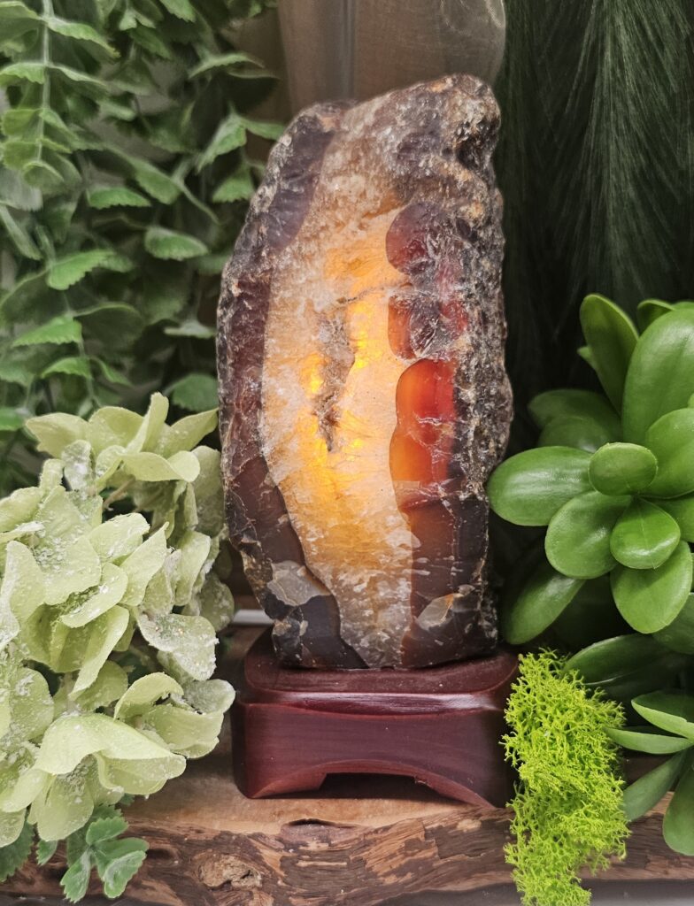 26127d rode agaat lamp op voet Stones of nature