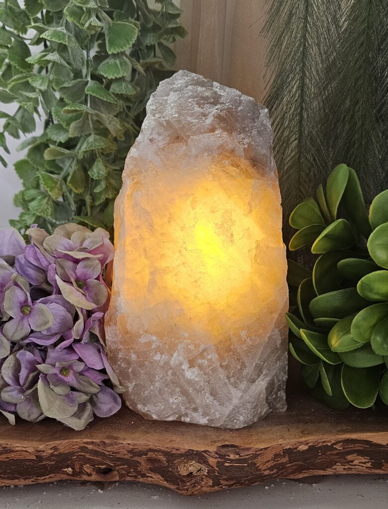 26200a rookkwarts lamp ruw Stones of nature