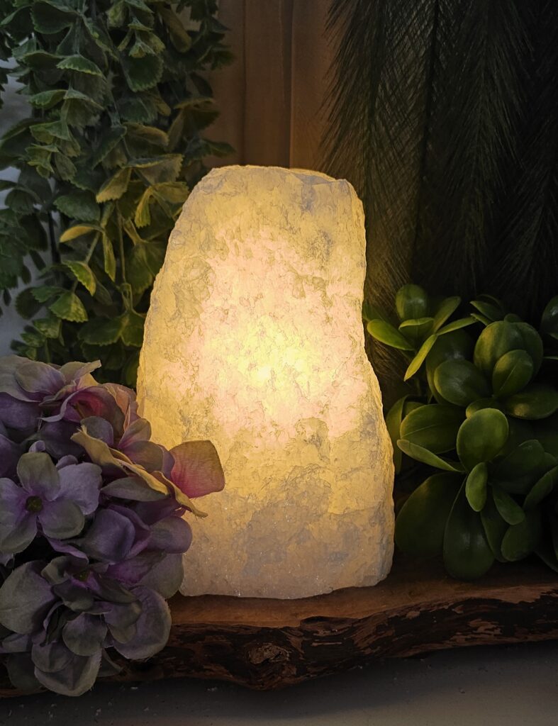 26206a bergkristal lamp ruw Stones of nature