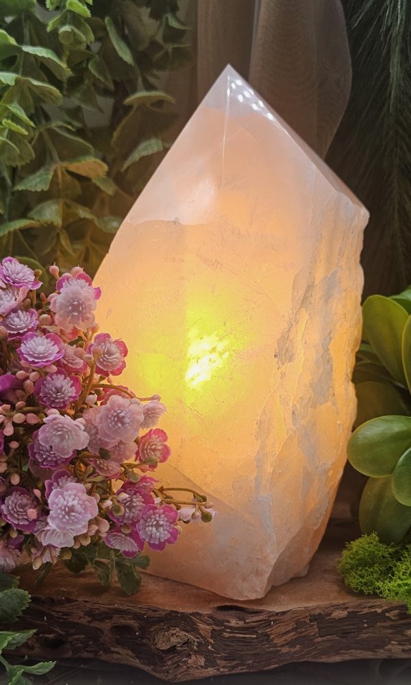 Rozenkwarts Lamp met gepolijste punt
