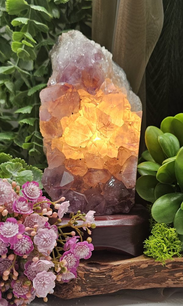 Amethist lamp op voet