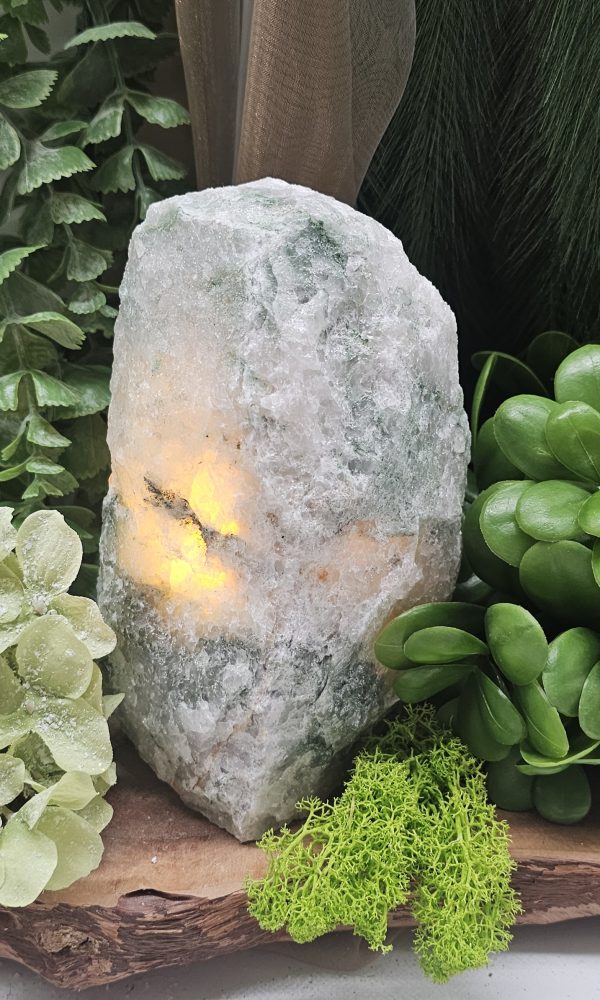 Edelstenen groene kwarts lamp ruw
