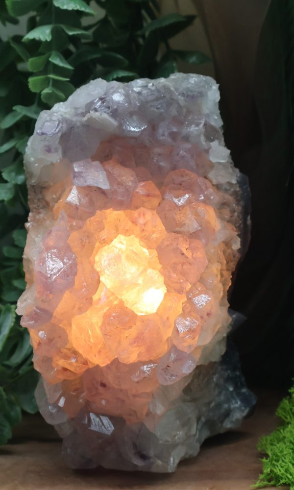 Ruwe Amethist lamp op voet
