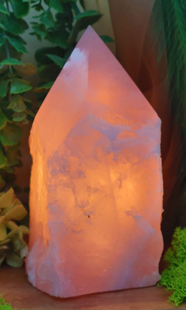 Rozenkwarts lamp met gepolijste punt